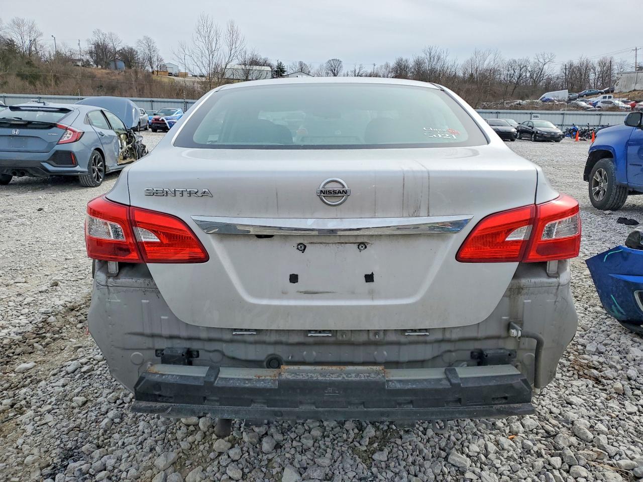 2018 NISSAN SENTRA photo 11