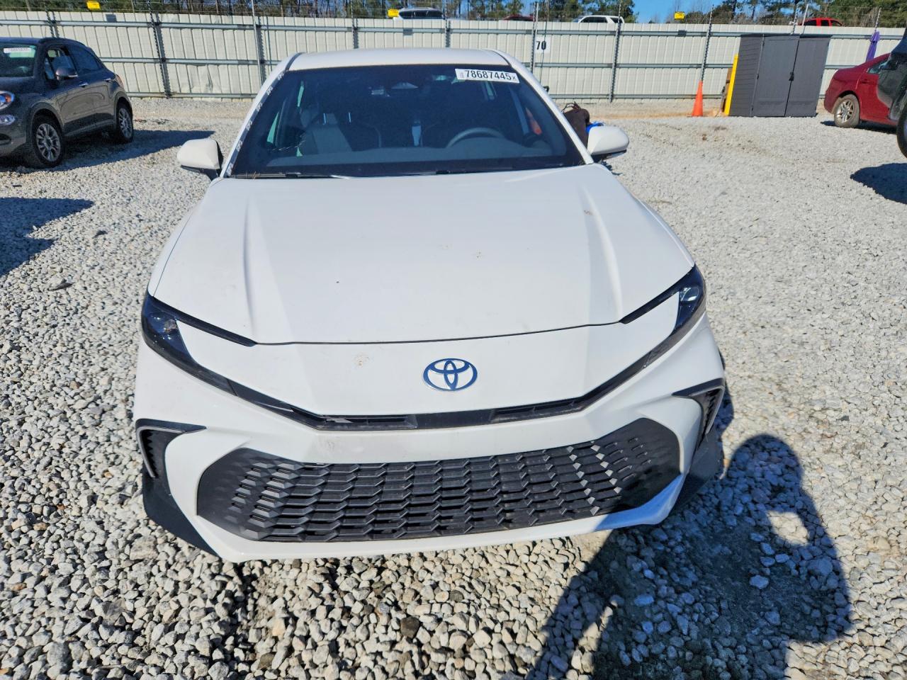 2025 TOYOTA CAMRY SE photo 5