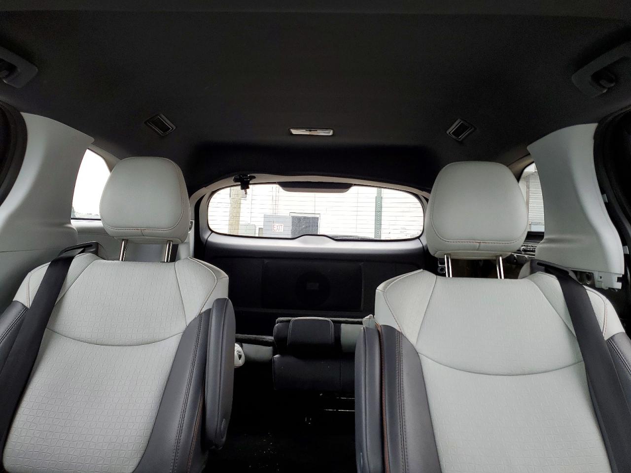 2022 TOYOTA SIENNA XSE 7-PASSENGER photo 19