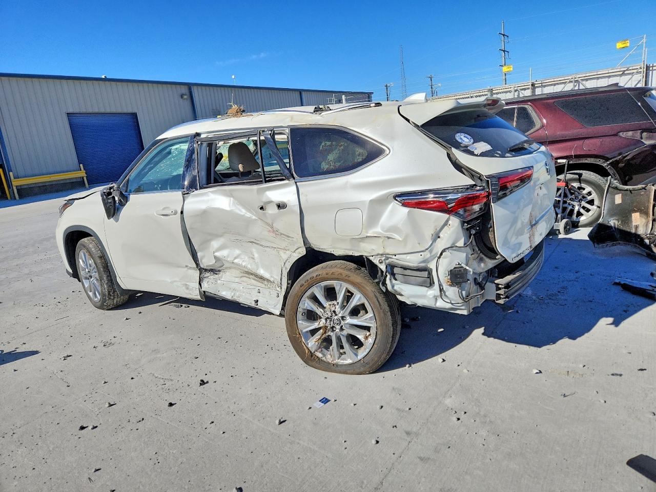 2021 TOYOTA HIGHLANDER LIMITED photo 3