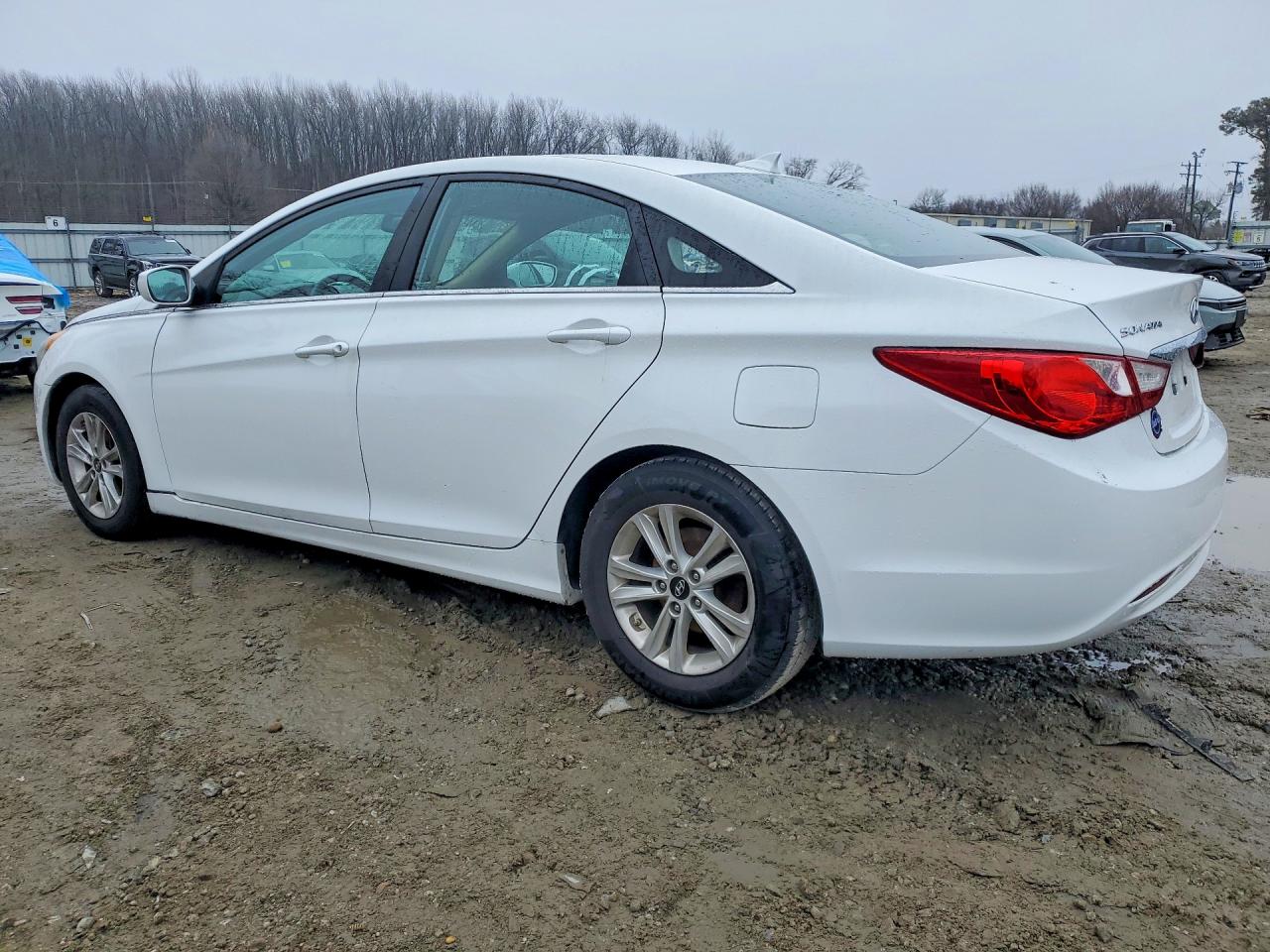 2013 HYUNDAI SONATA GLS photo 3