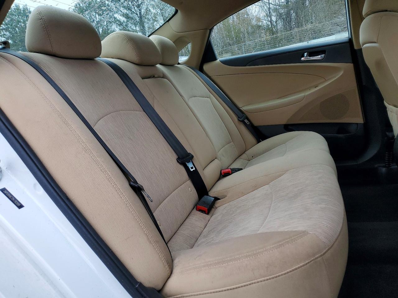 2013 HYUNDAI SONATA GLS photo 19