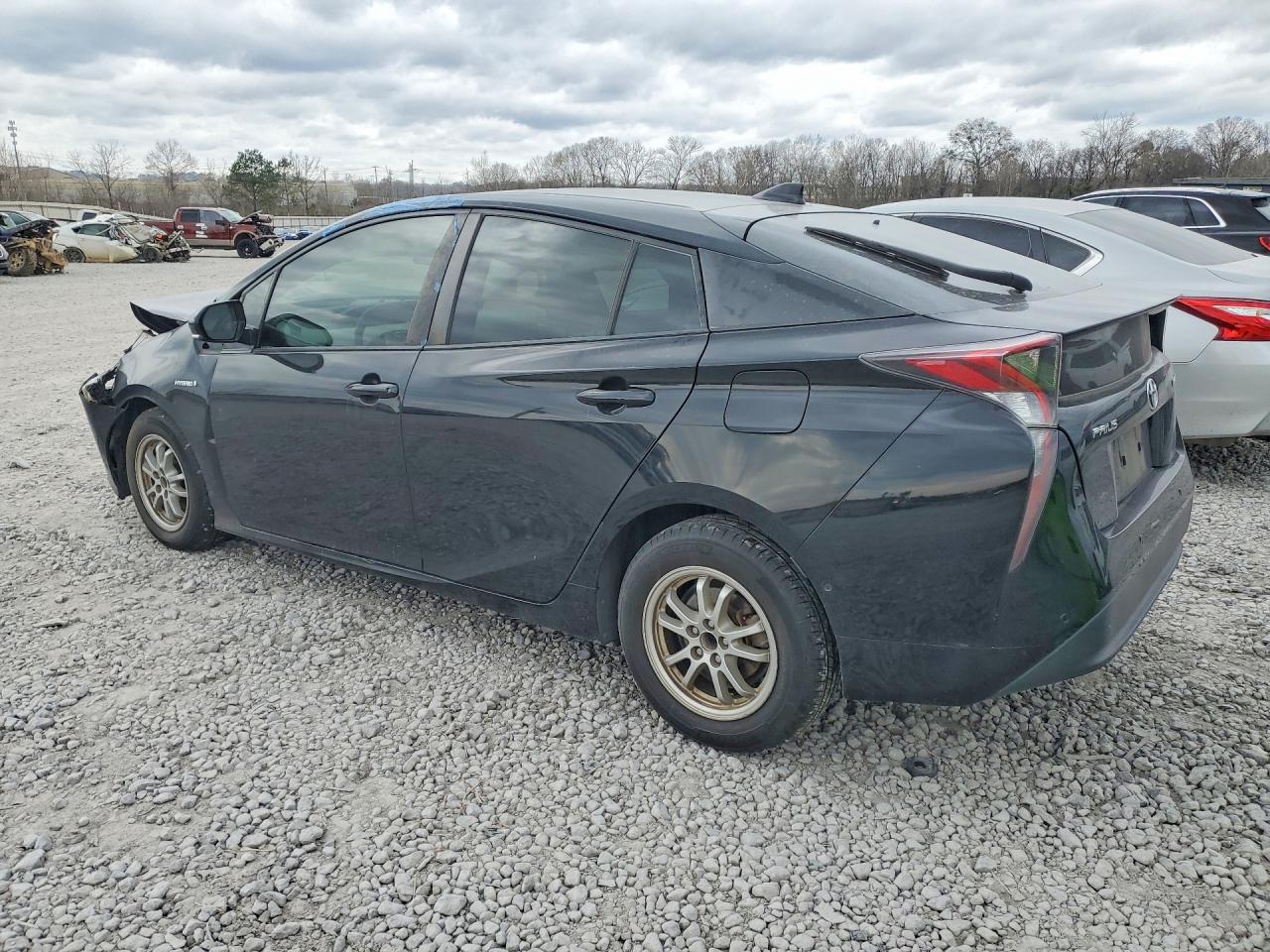 2018 TOYOTA PRIUS BASE photo 3