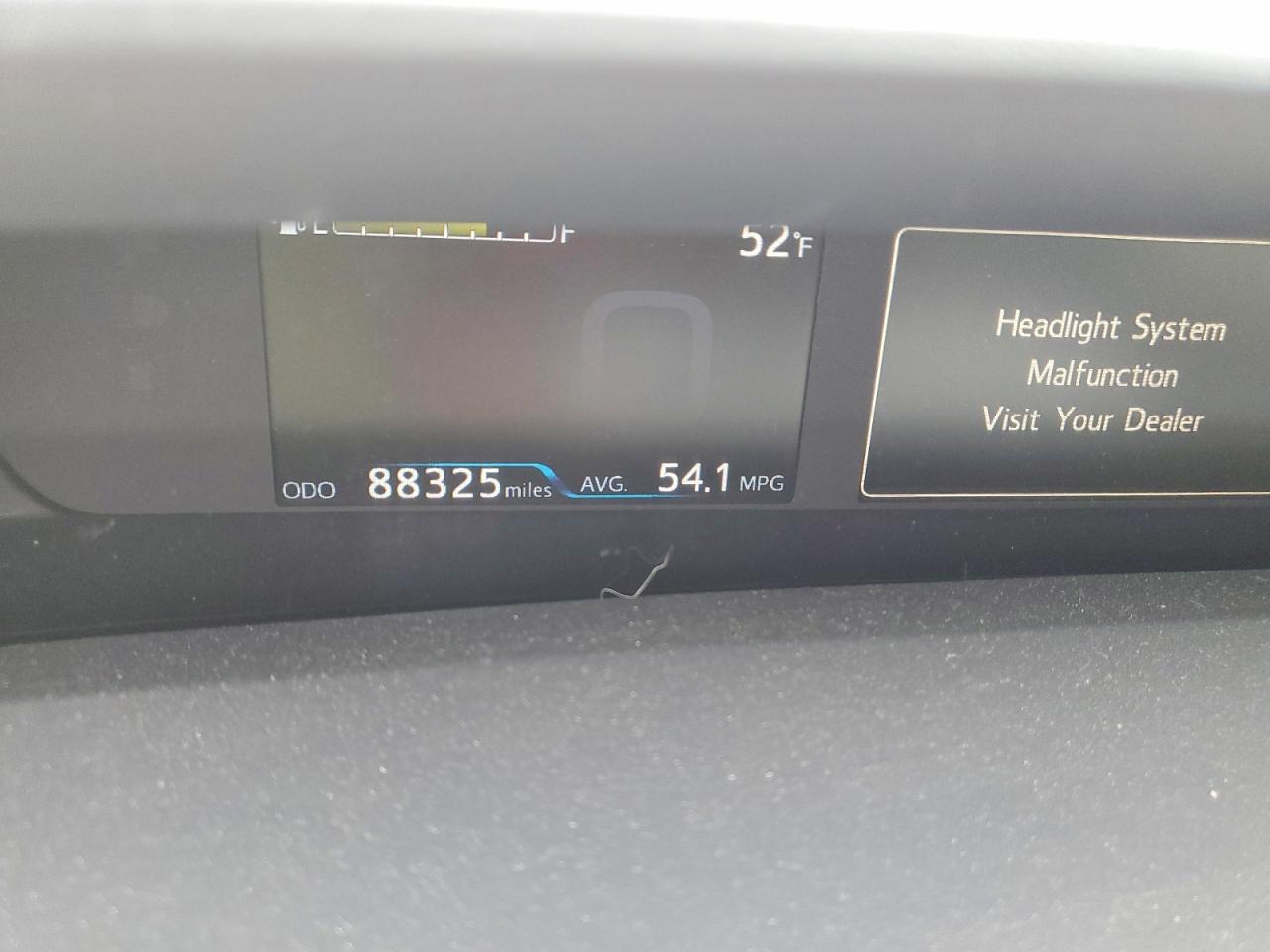 2018 TOYOTA PRIUS BASE photo 17