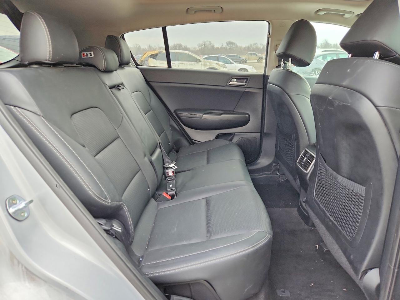 2017 KIA SPORTAGE EX photo 31