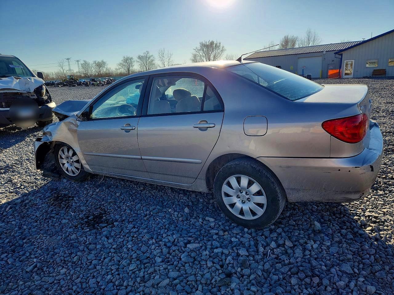 2003 TOYOTA COROLLA LE photo 2