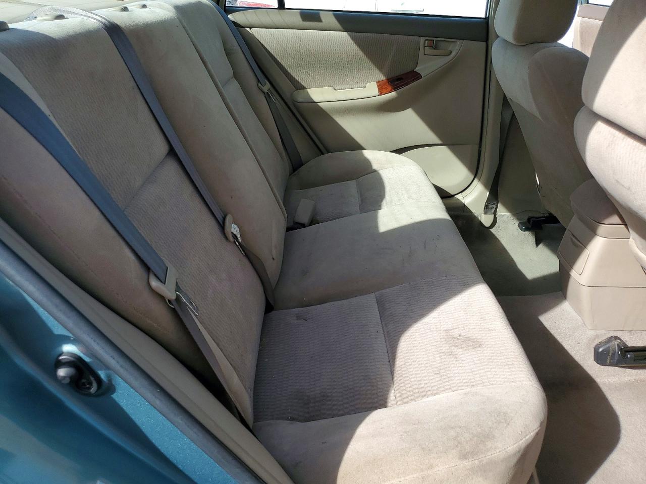 2005 TOYOTA COROLLA LE photo 10
