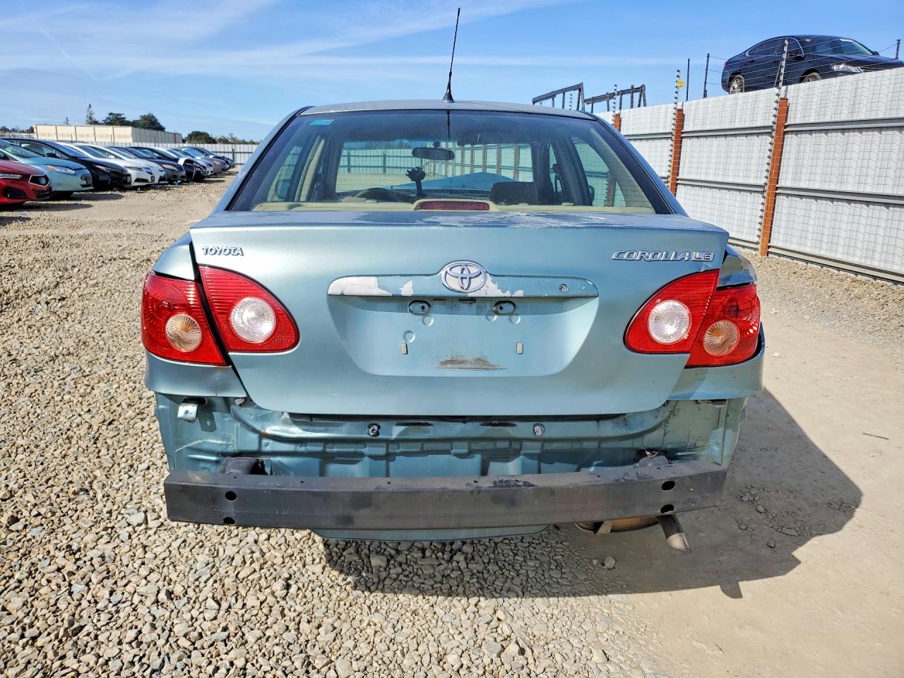 2005 TOYOTA COROLLA LE photo 6