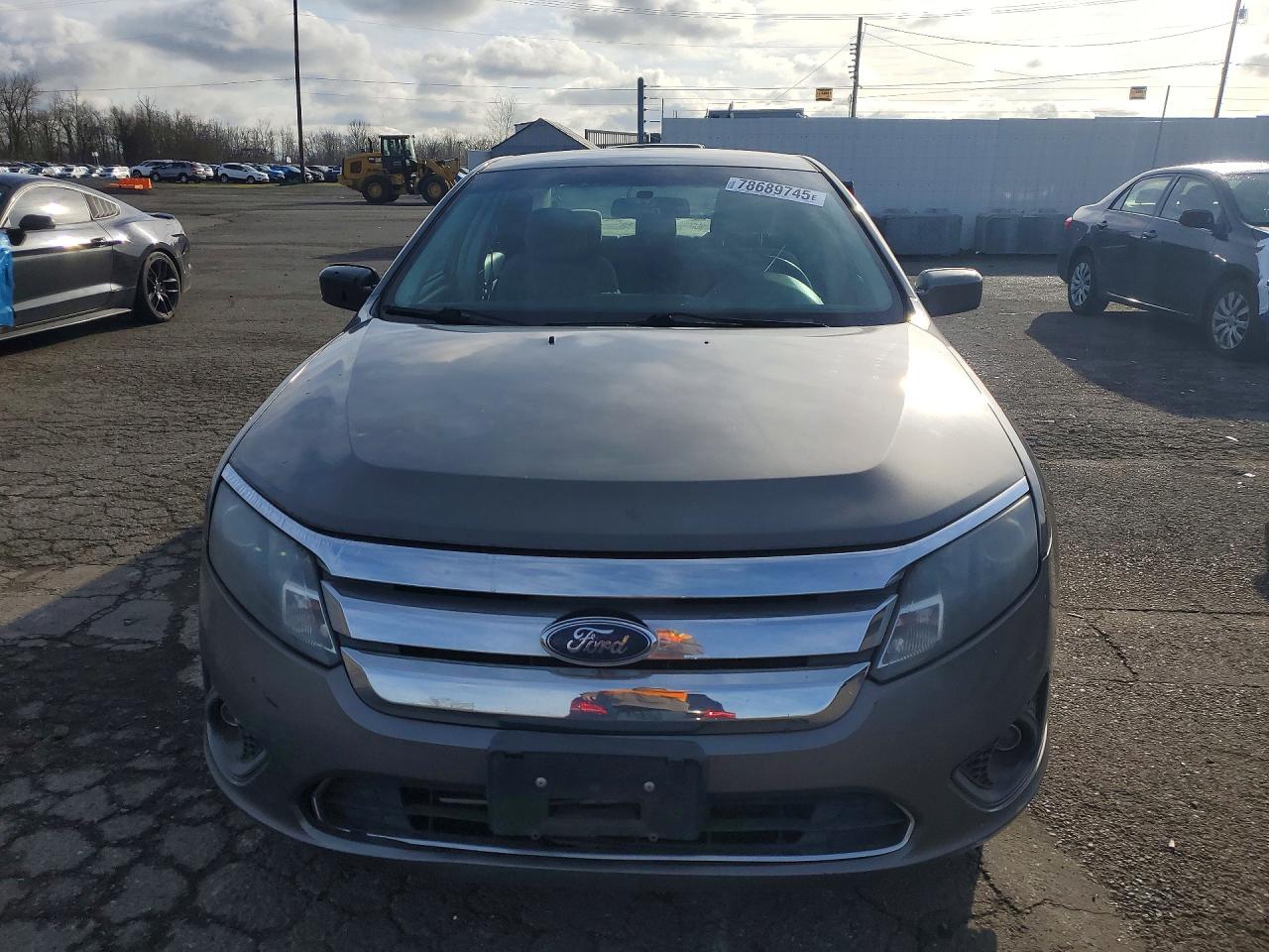 2010 FORD FUSION SE photo 5