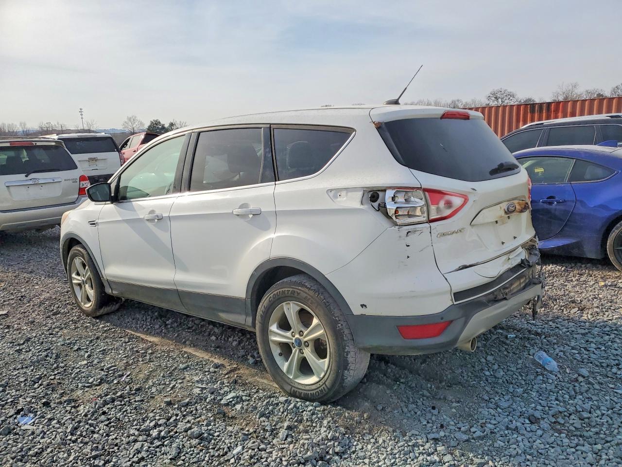 2013 FORD ESCAPE SE photo 4