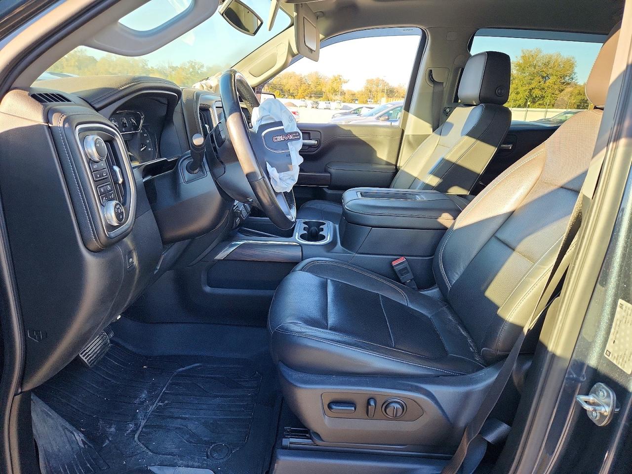 2019 GMC SIERRA K1500 SLT photo 19