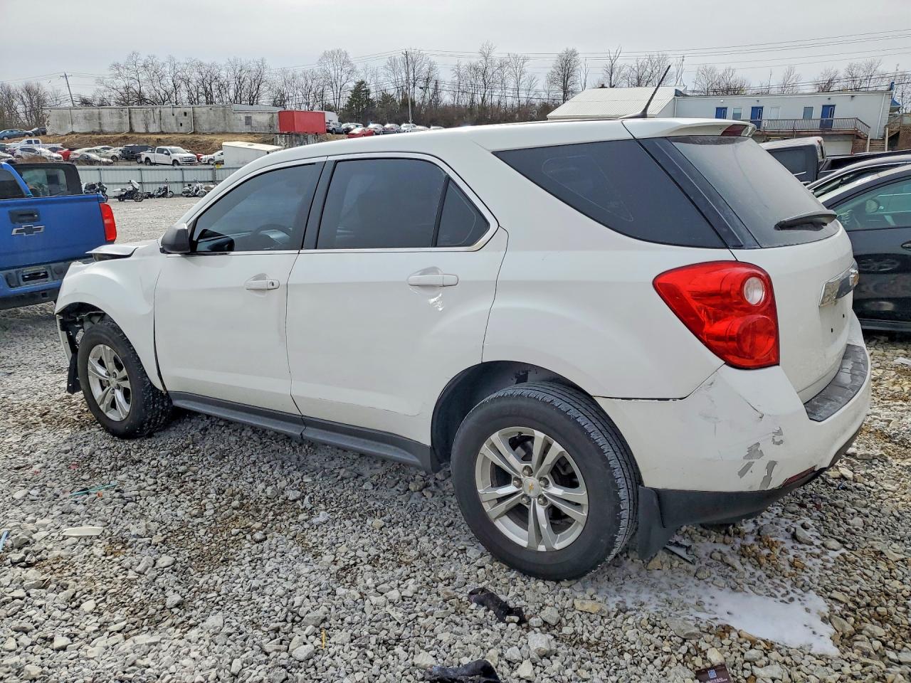 2013 CHEVROLET EQUINOX LS photo 2
