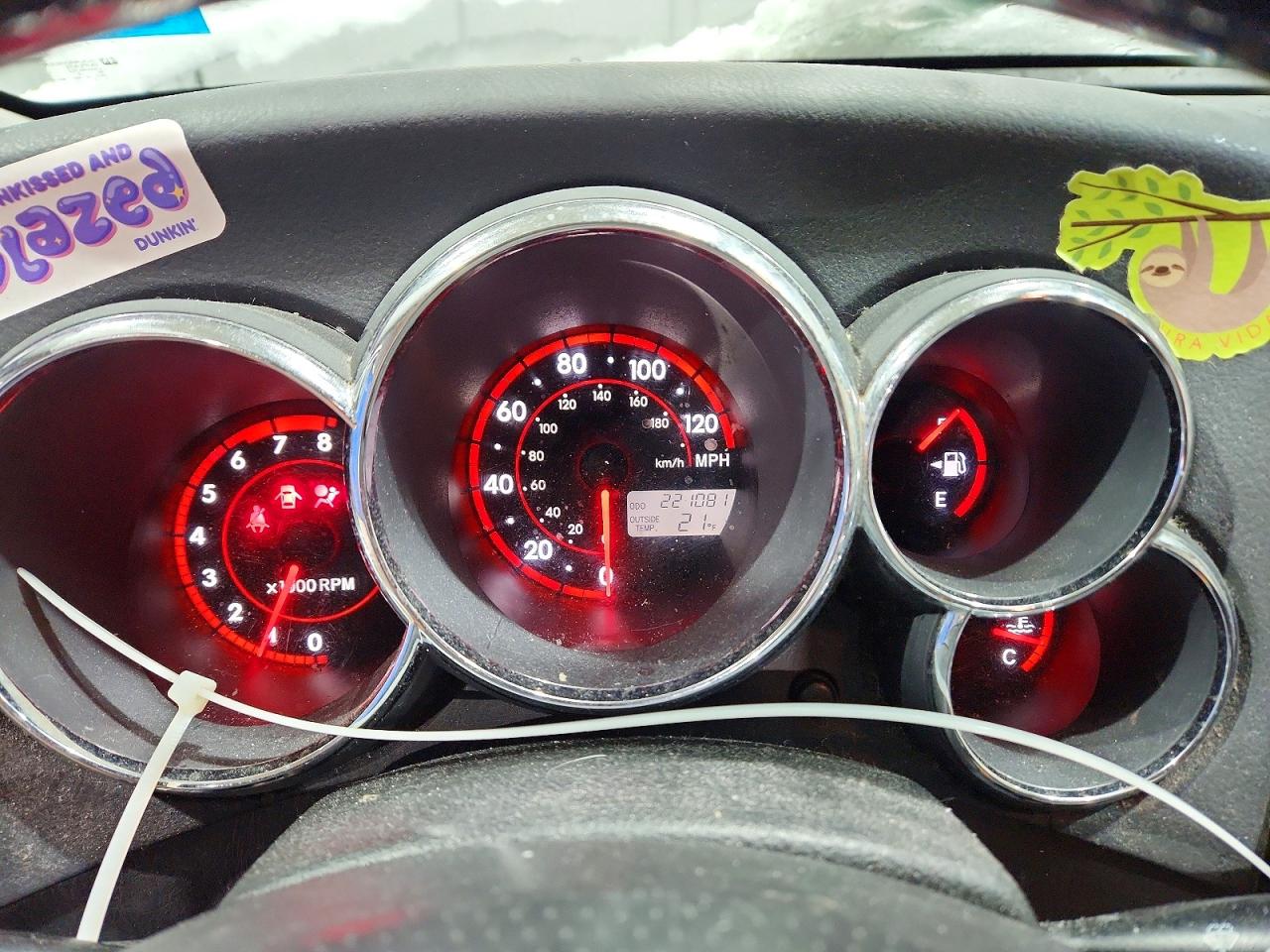 2005 TOYOTA COROLLA MATRIX BASE photo 17