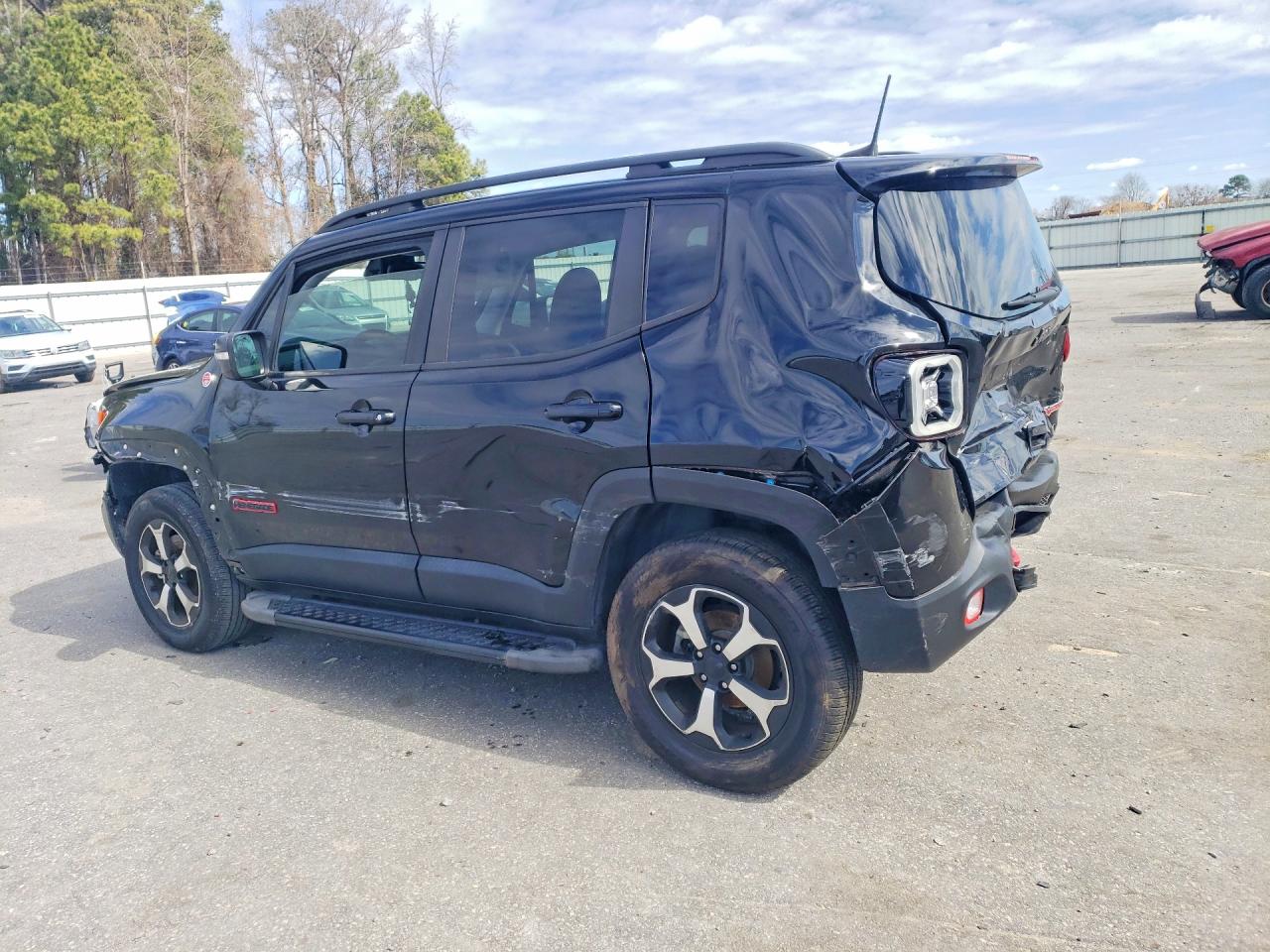 2020 JEEP RENEGADE TRAILHAWK photo 2