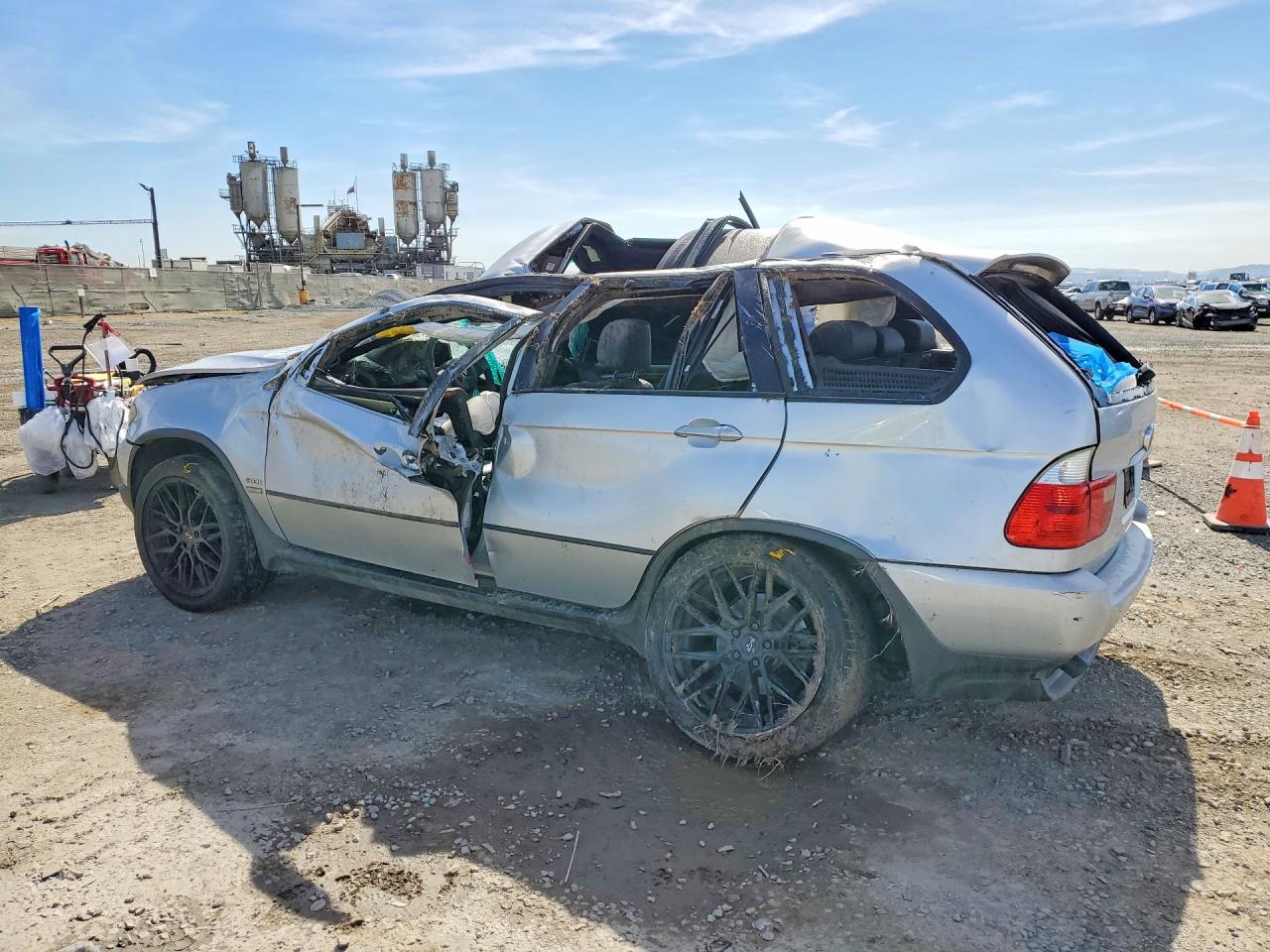 2005 BMW X5 3.0I photo 2