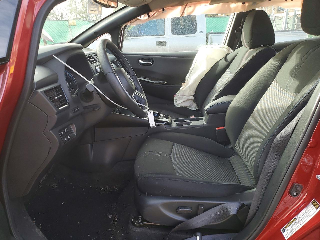 2025 NISSAN LEAF SV PLUS photo 13
