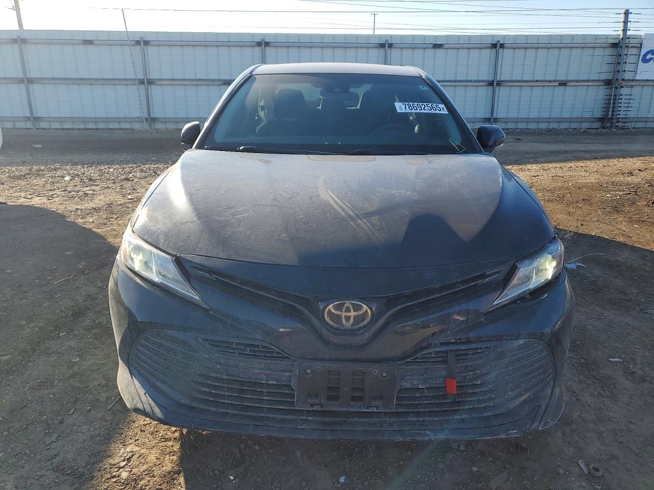 2018 TOYOTA CAMRY L photo 5
