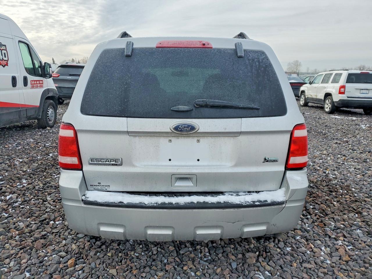 2011 FORD ESCAPE XLT photo 11