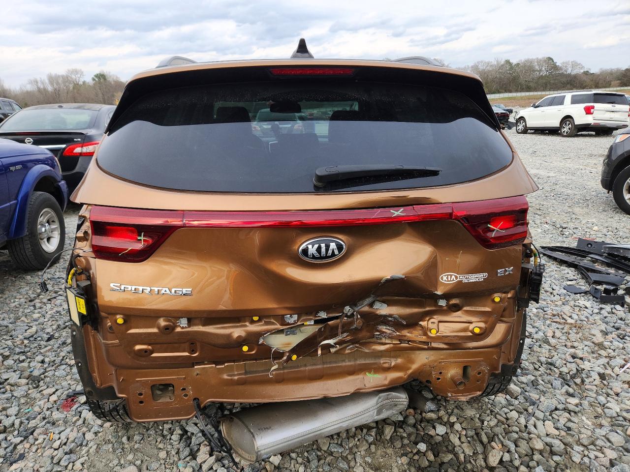 2020 KIA SPORTAGE EX photo 6