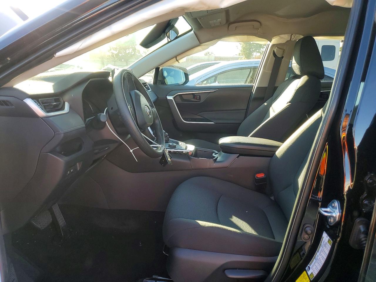 2025 TOYOTA RAV4 LE photo 7