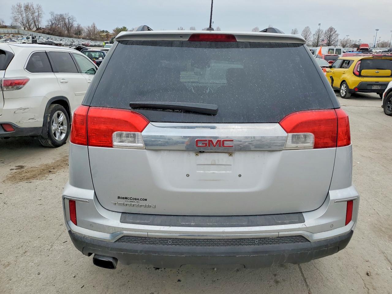 2017 GMC TERRAIN SLE photo 11