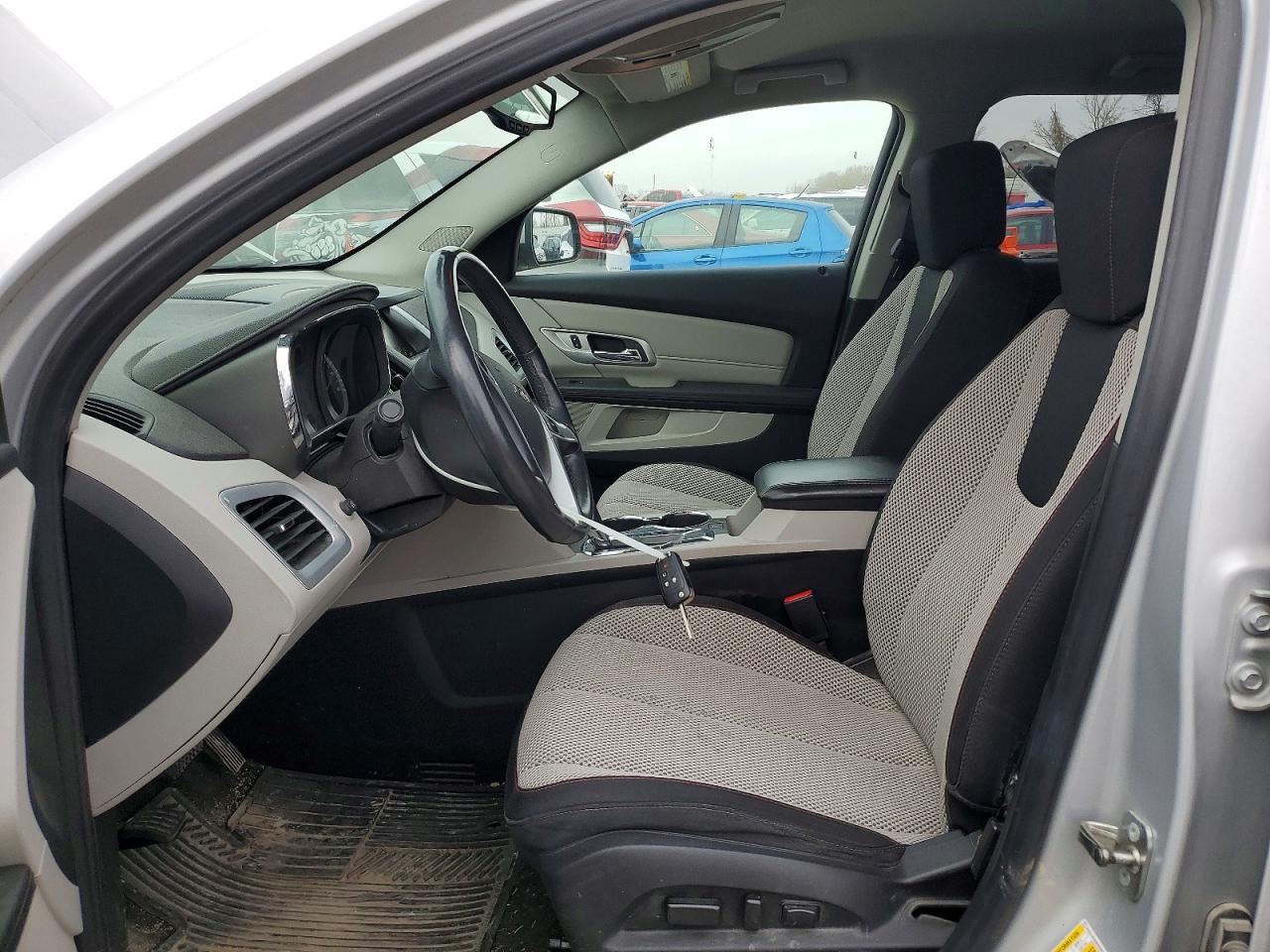 2017 GMC TERRAIN SLE photo 13