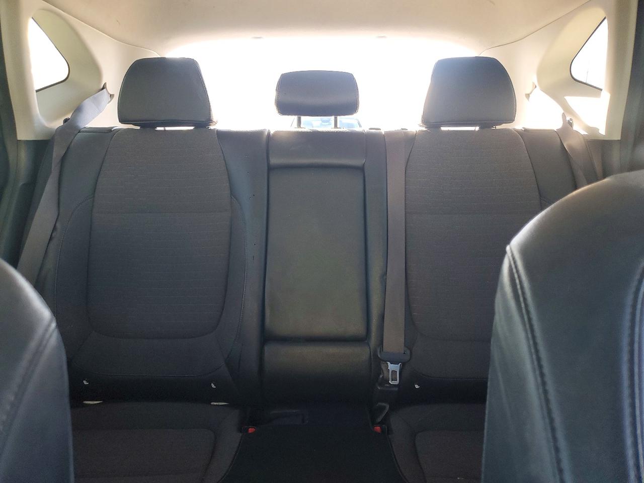2021 KIA SELTOS S photo 10