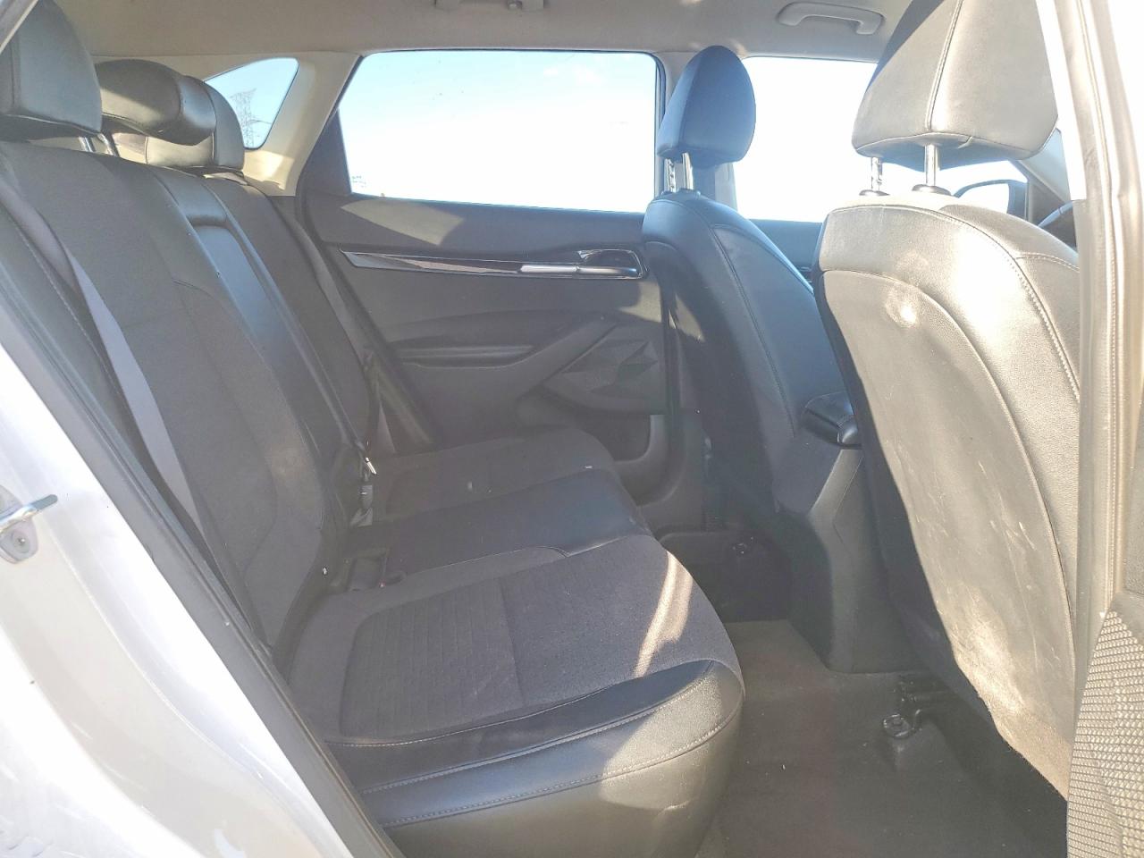 2021 KIA SELTOS S photo 11
