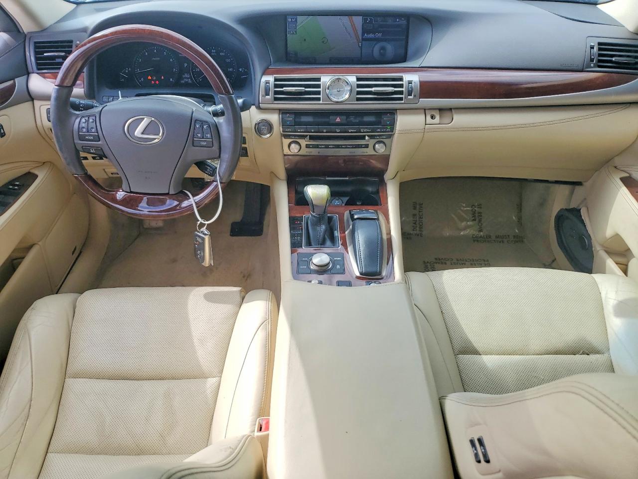 2014 LEXUS LS 460 photo 15