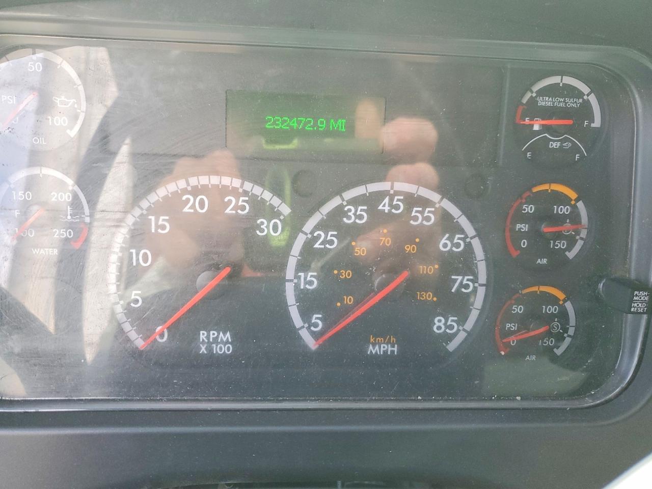 2019 FREIGHTLINER M2 106 MED - SEMI TRUCK photo 9