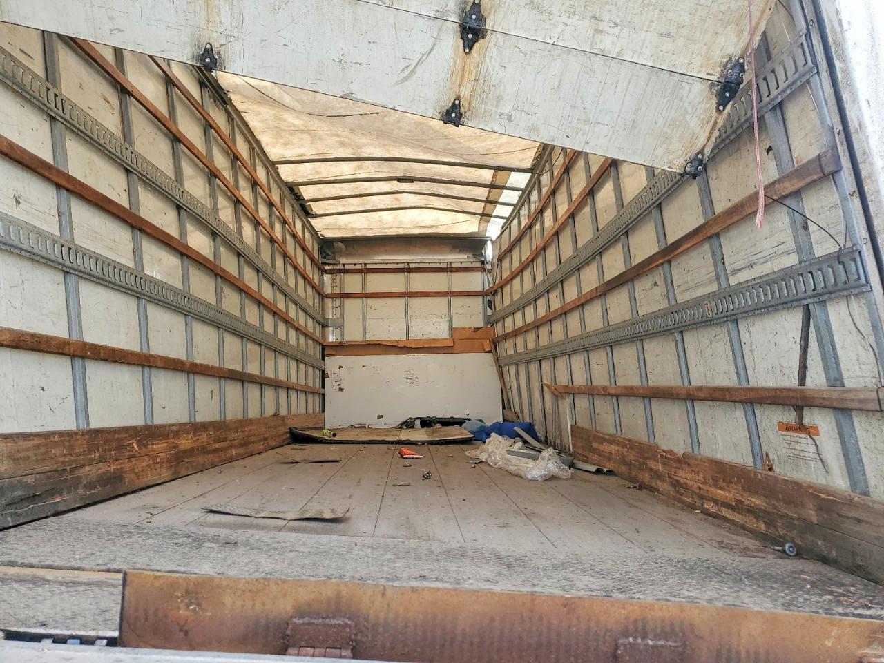 2019 FREIGHTLINER M2 106 MED - SEMI TRUCK photo 10
