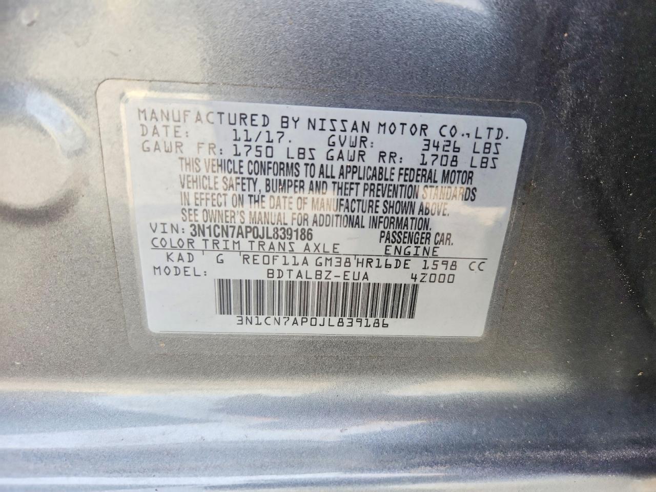 2018 NISSAN VERSA SV photo 12