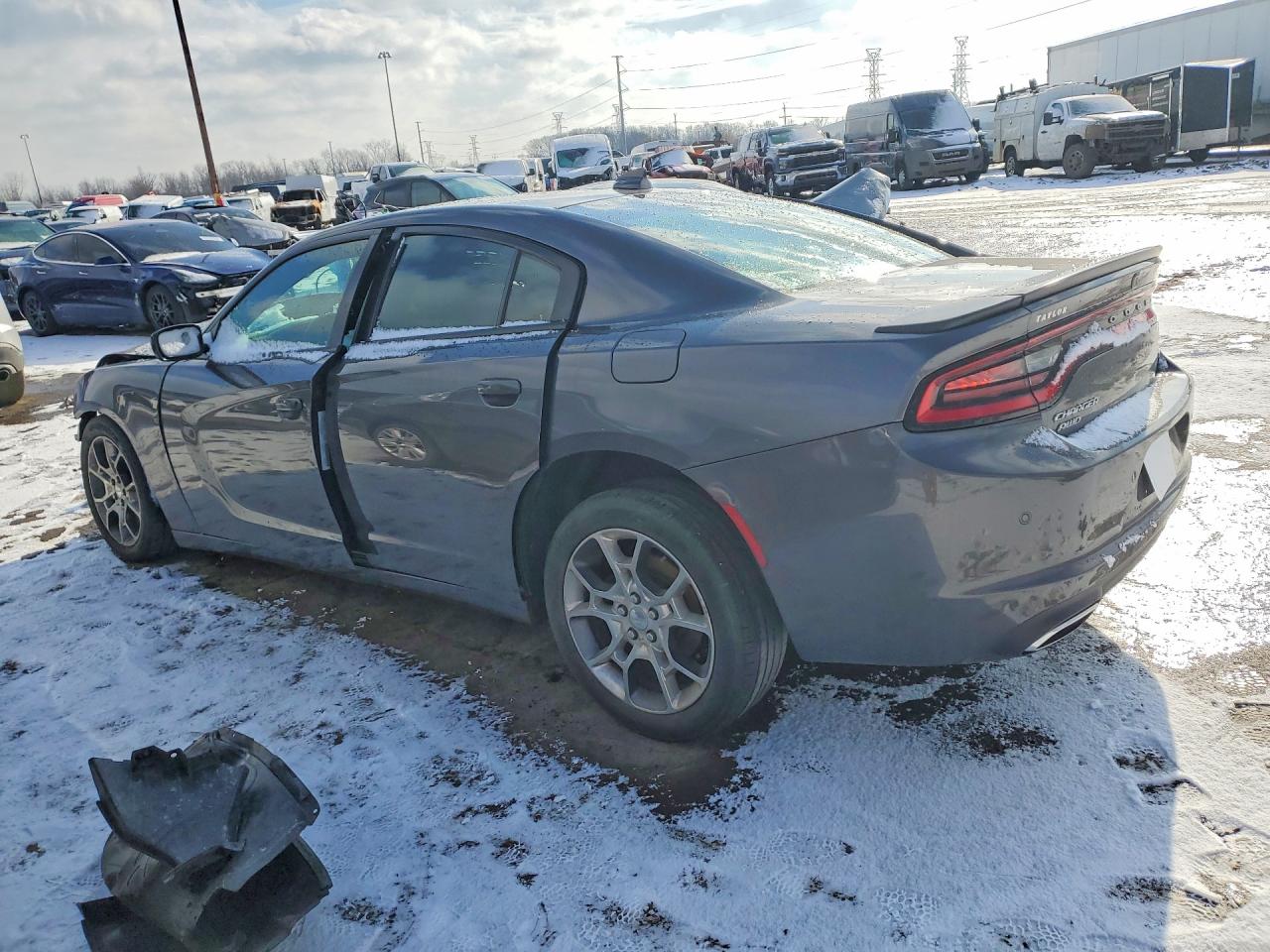 2017 DODGE CHARGER SXT photo 3