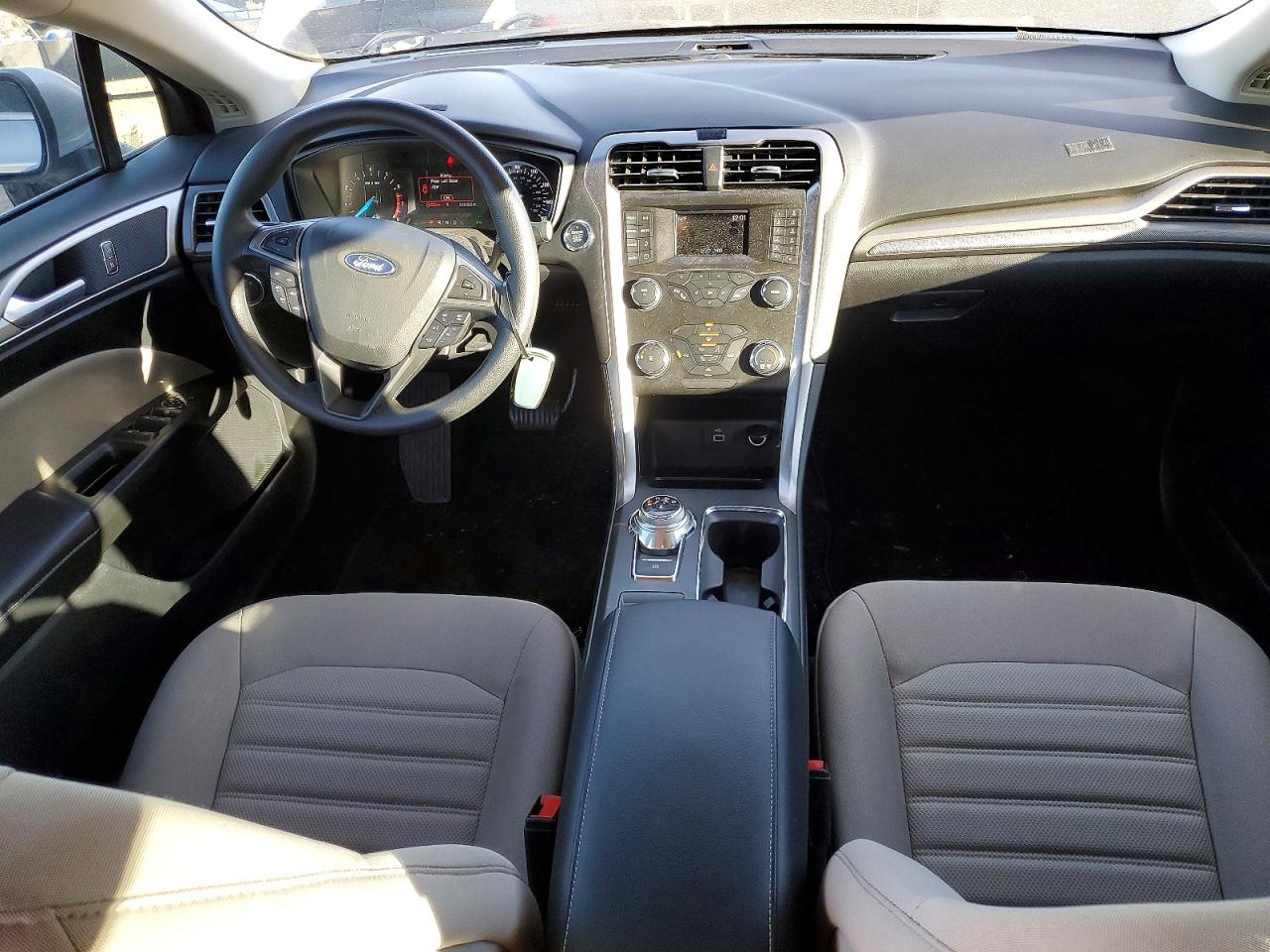 2019 FORD FUSION S photo 22