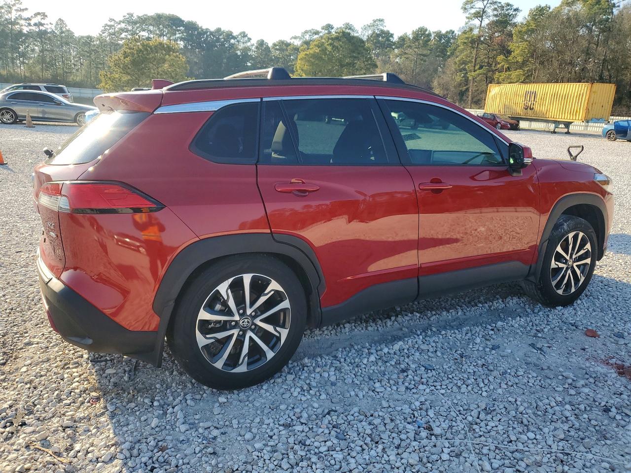 2022 TOYOTA COROLLA CROSS XLE photo 7