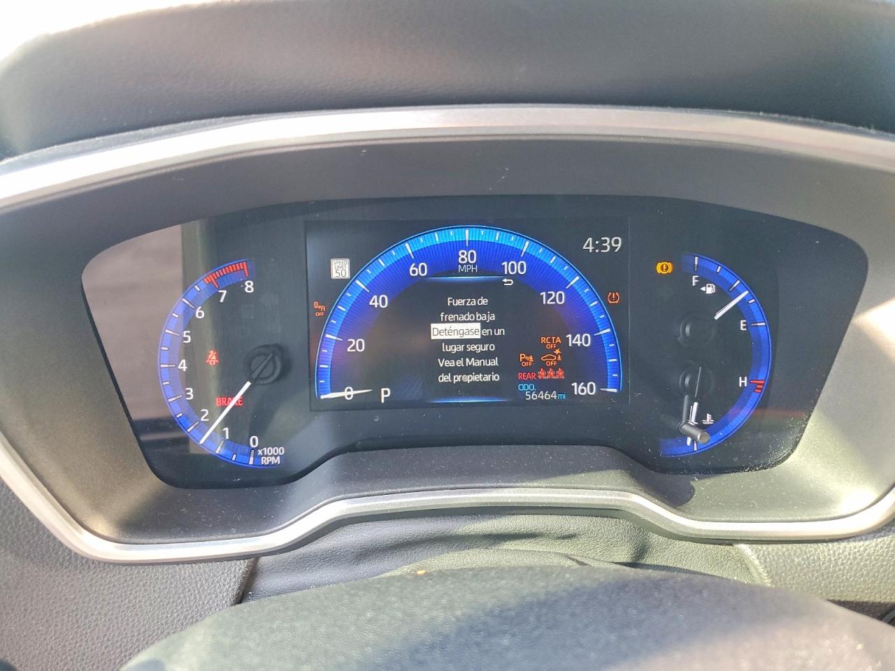 2022 TOYOTA COROLLA CROSS XLE photo 25