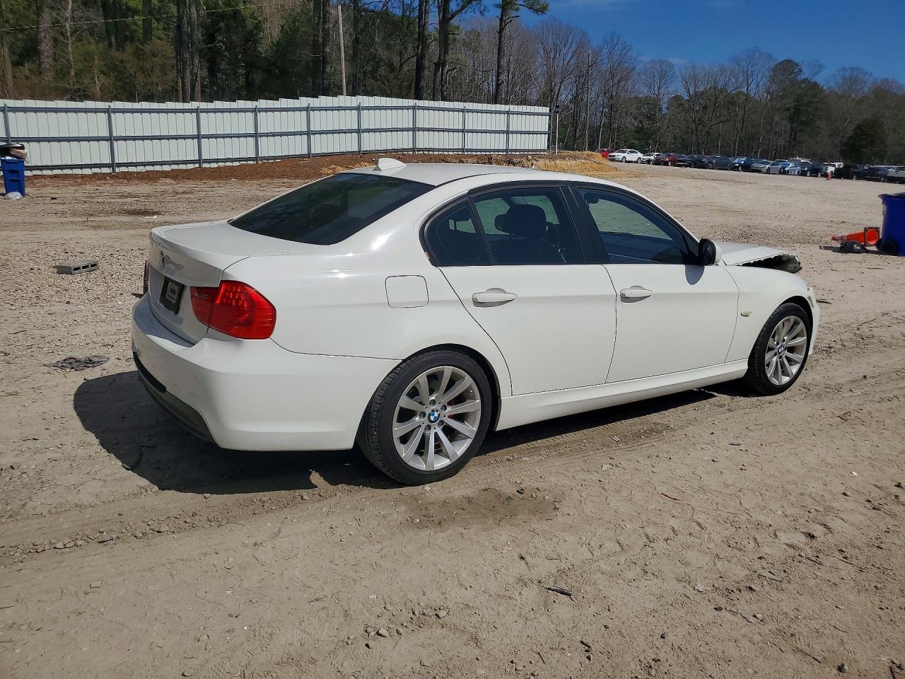 2011 BMW 328 I photo 3