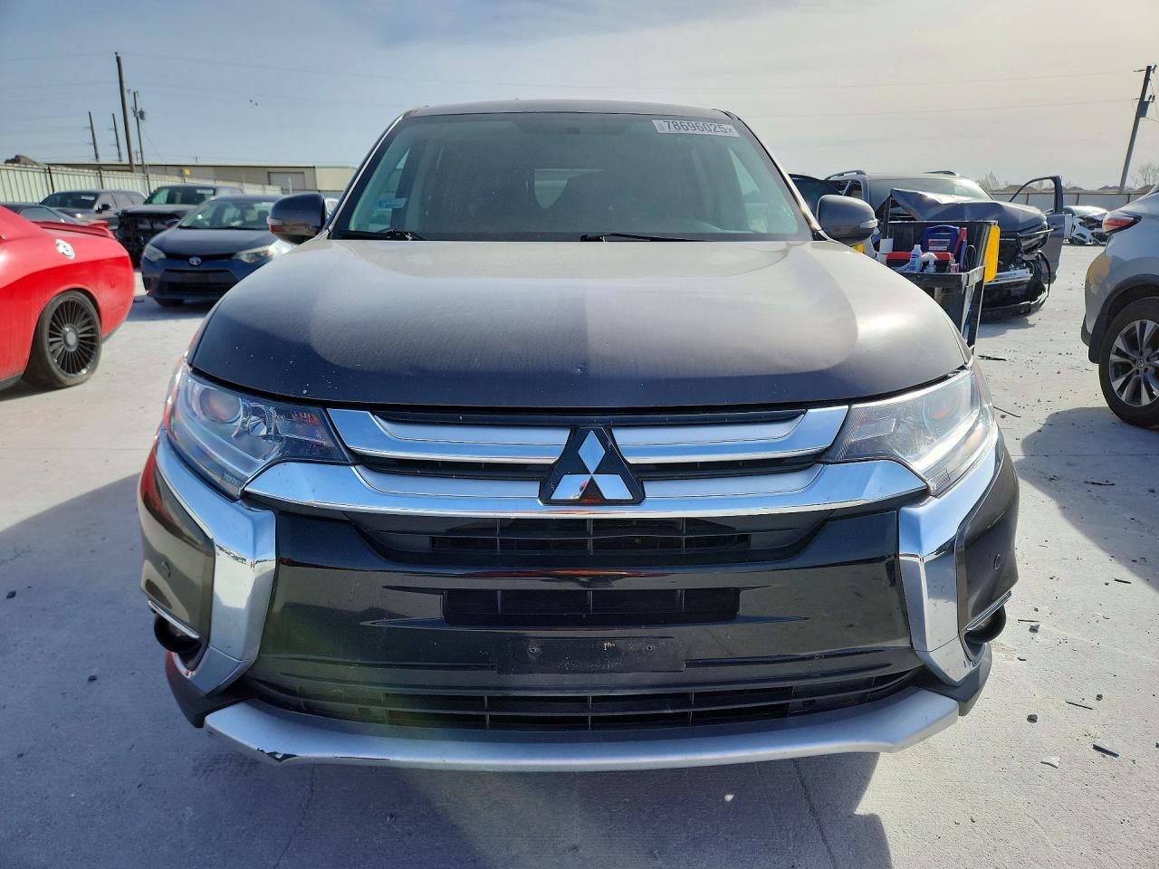 2017 MITSUBISHI OUTLANDER SE photo 9