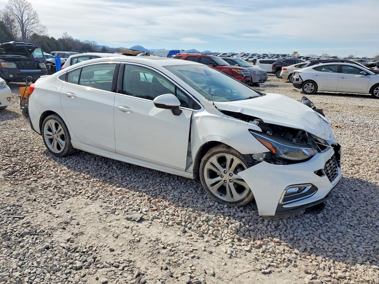 2016 CHEVROLET CRUZE PREMIER photo 4