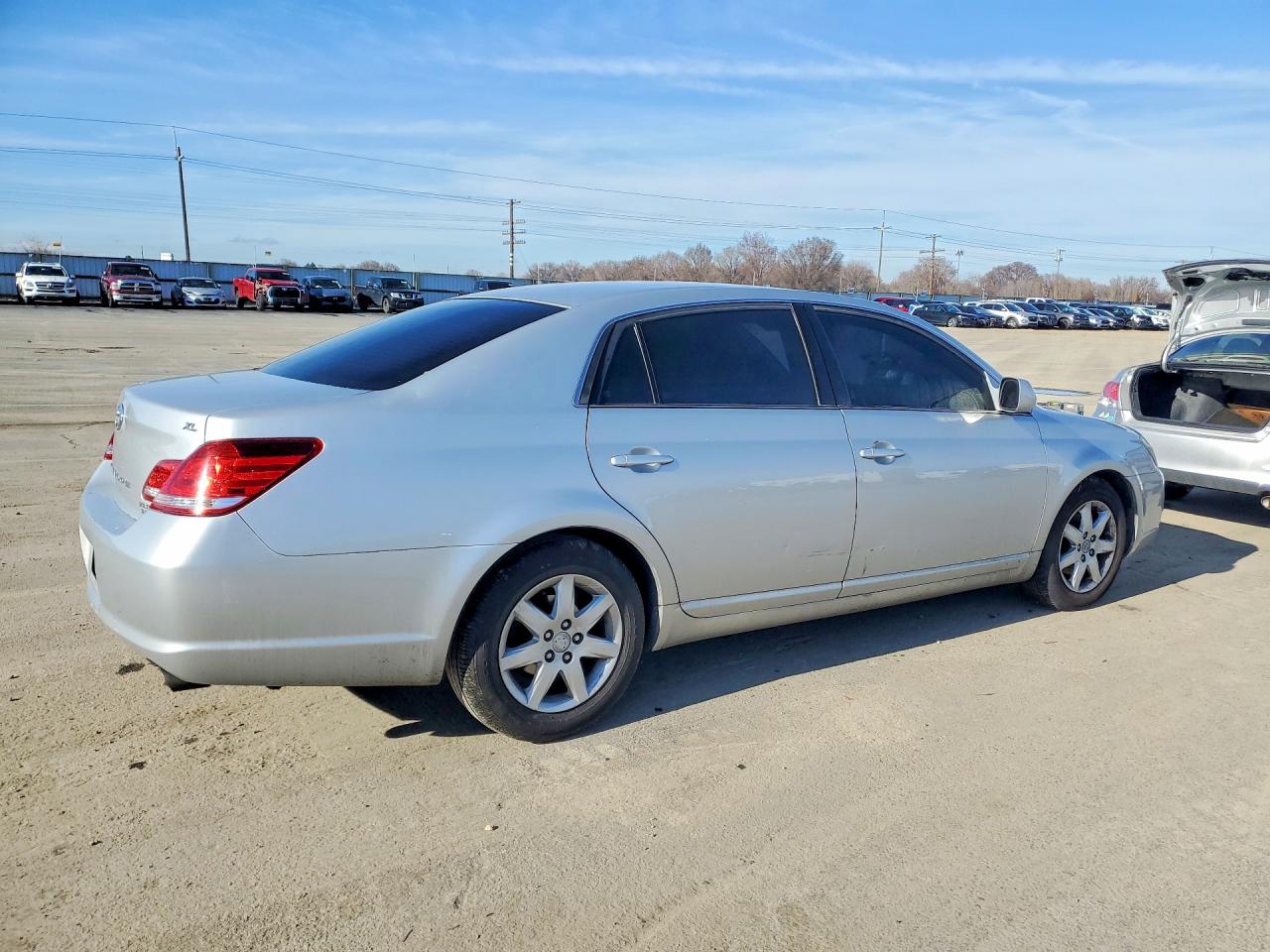 2006 TOYOTA AVALON XL photo 5