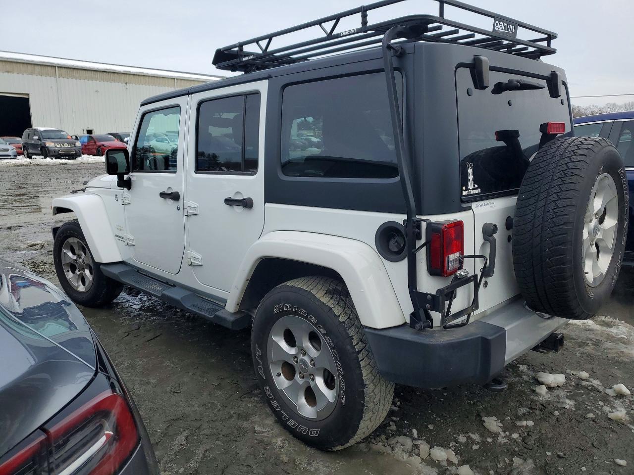2015 JEEP WRANGLER UNLIMITED SAHARA photo 2