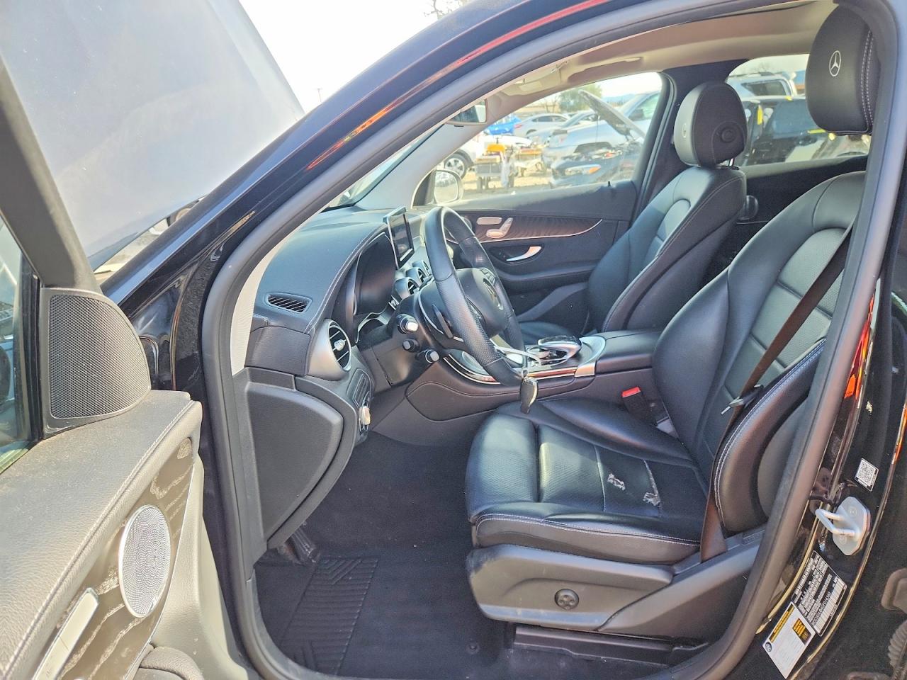 2016 MERCEDES-BENZ GLC 300 photo 7