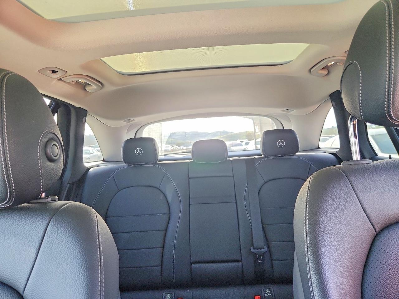 2016 MERCEDES-BENZ GLC 300 photo 10