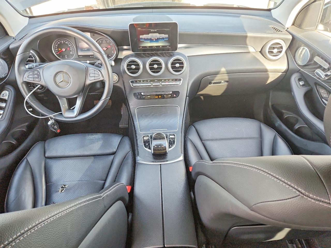 2016 MERCEDES-BENZ GLC 300 photo 8