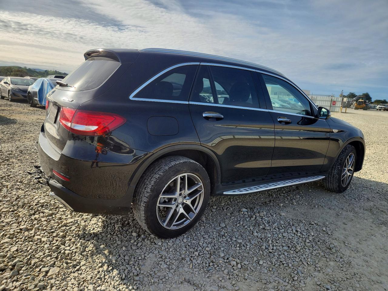 2016 MERCEDES-BENZ GLC 300 photo 3