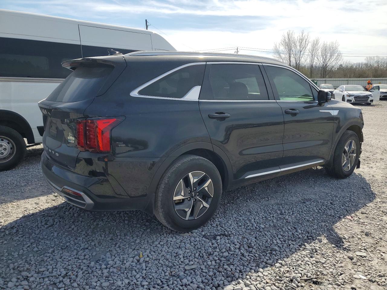 2022 KIA SORENTO S photo 7