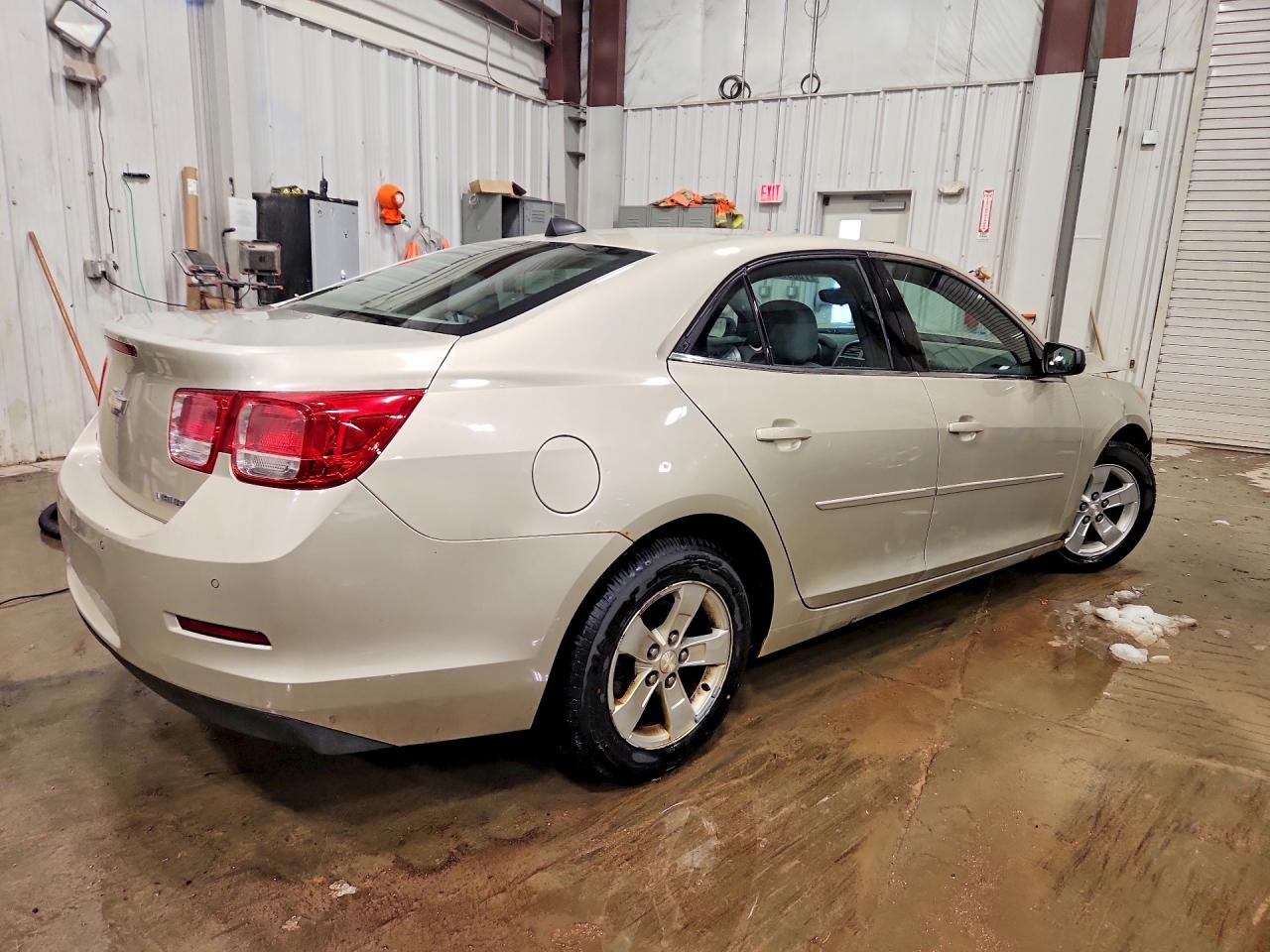 2013 CHEVROLET MALIBU LS photo 3