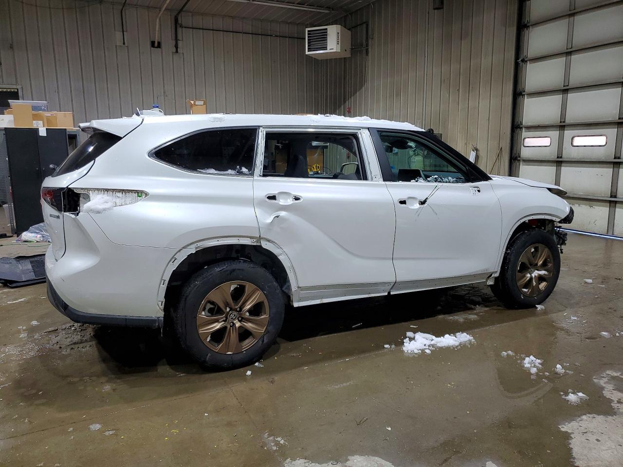 2023 TOYOTA HIGHLANDER HYBRID BRONZE EDITION photo 7