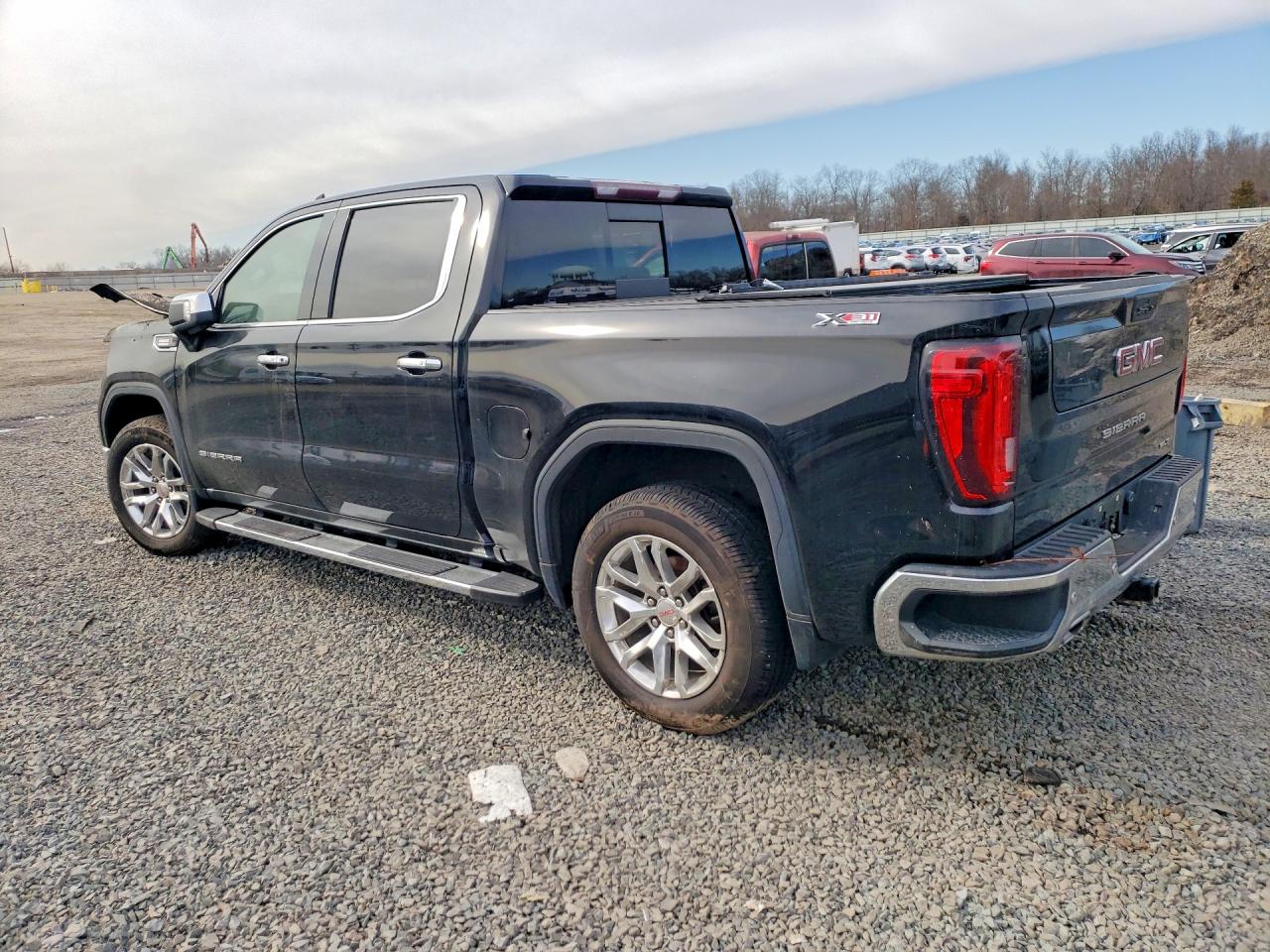 2020 GMC SIERRA K1500 SLT photo 3