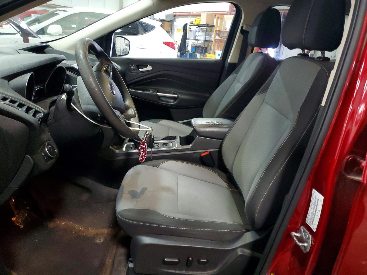 2017 FORD ESCAPE SE photo 13